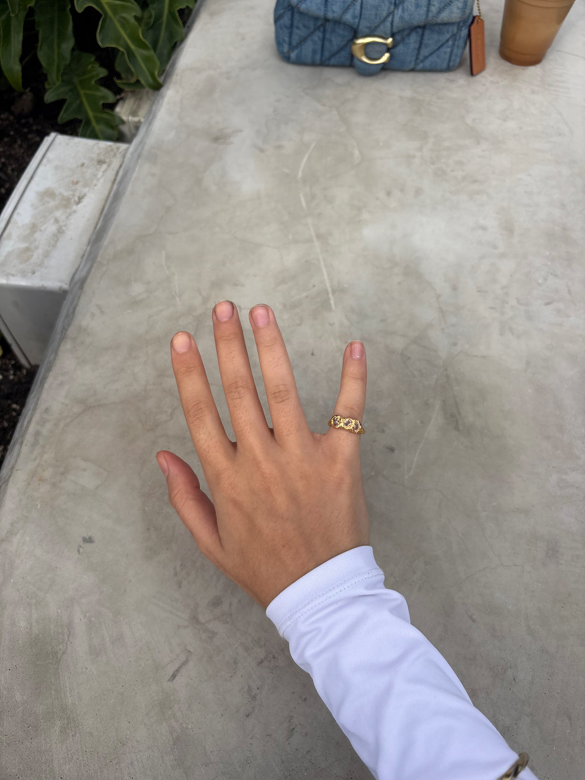 Solis ring — hover